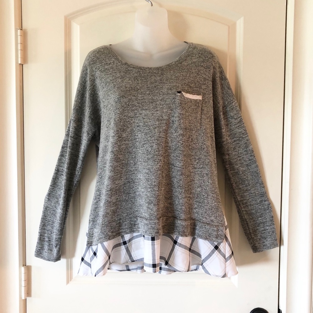Hannah Gray Mixed Media Layered Sweater Blouse Plaid Hem Medium